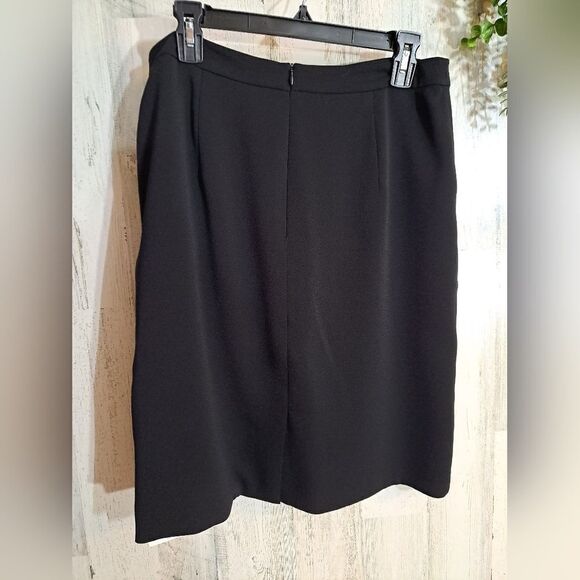 NWT Vivienne Hue Knee Length Skirt - Picture 6 of 7